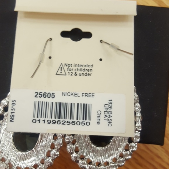 NWT "1928" earrings - Picture 2 of 2